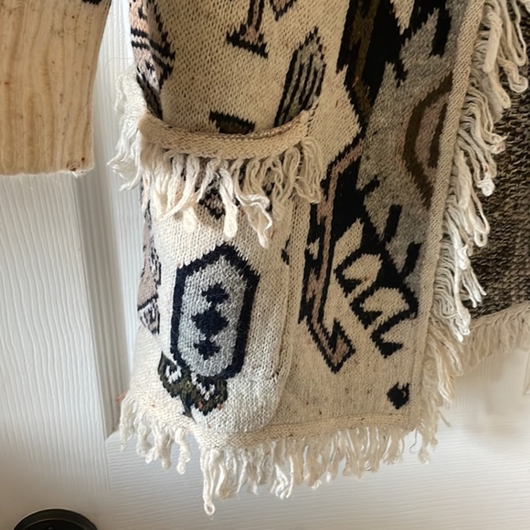 RARE chaser tapestry jacquard fringed cardigan - Picture 2 of 9